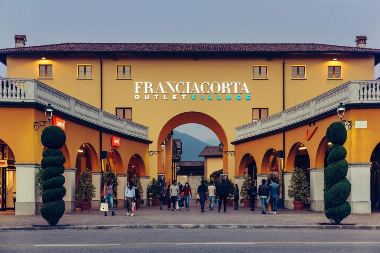 B&B Pontevecchio เบรมบาเต ภายนอก รูปภาพ